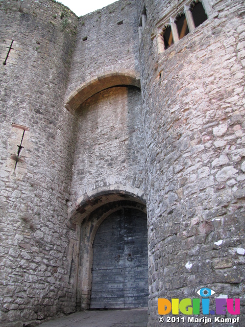 SX21102 Gatehouse of Chepstow Castle